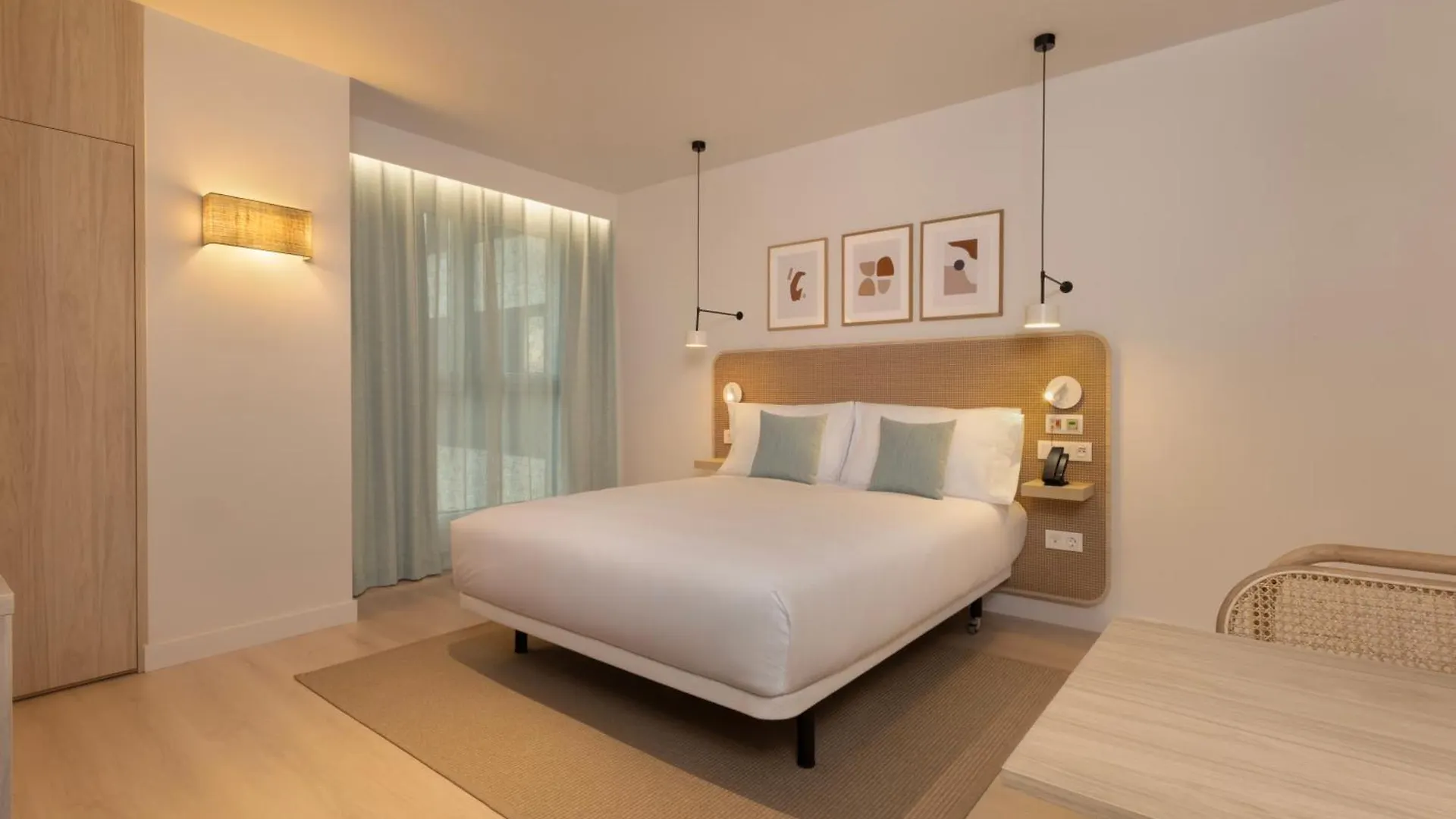 Staybridge Suites & Apartments Malaga By Ihg Szálloda